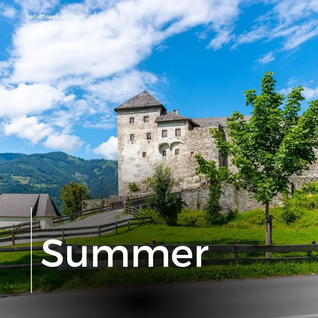 Sommerliche Berglandschaft in Kaprun mit Wanderwegen und Alpengipfeln