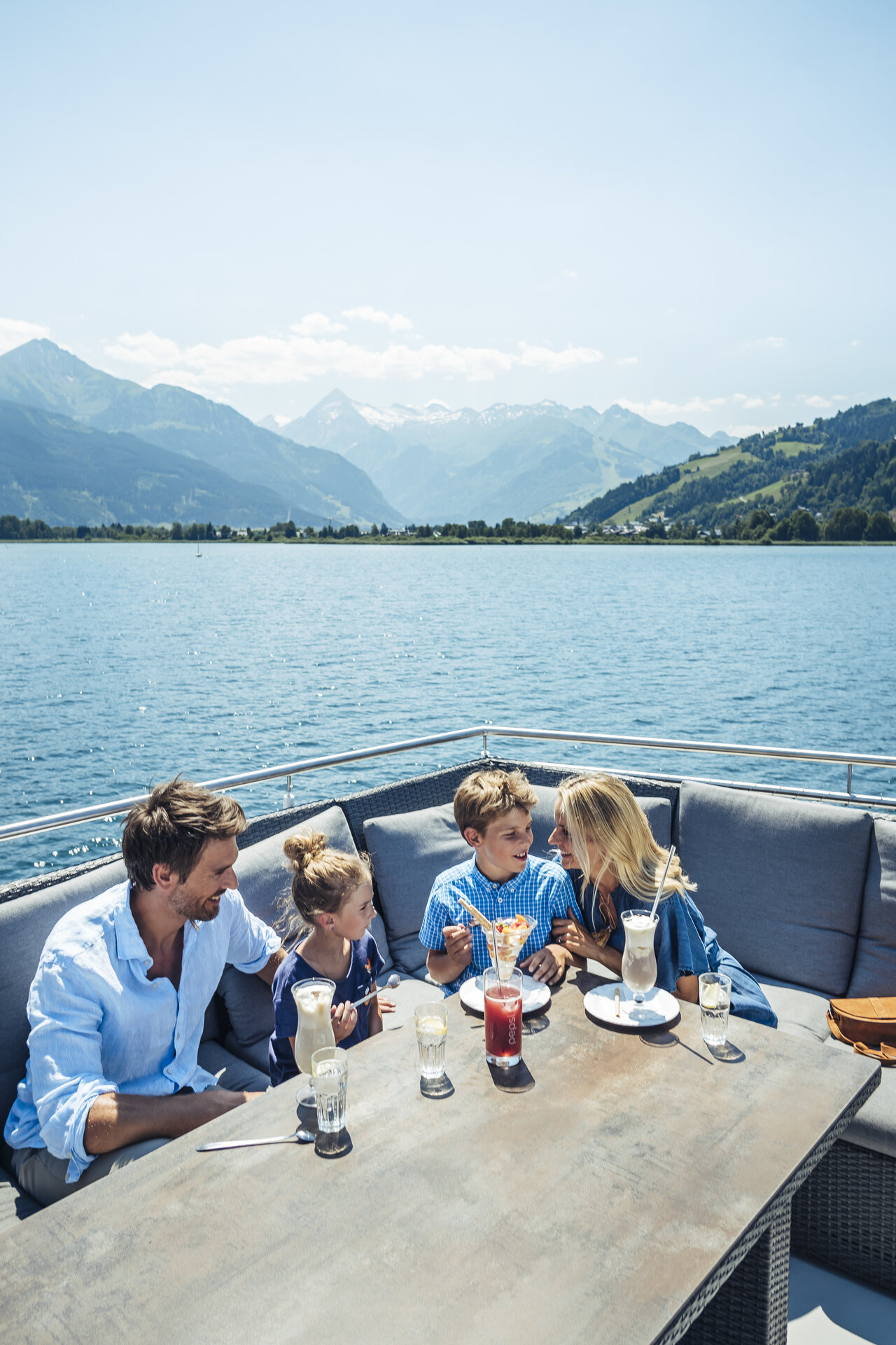 Boat trip with the whole family on Lake Zell — Zell am See-Kaprun, Austria