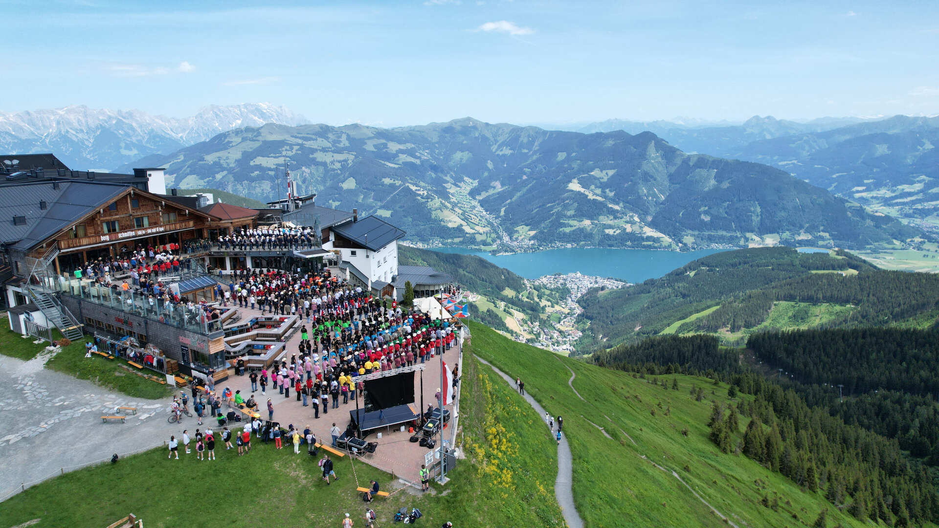Line dance con un panorama perfecto — Zell am See-Kaprun, Austria