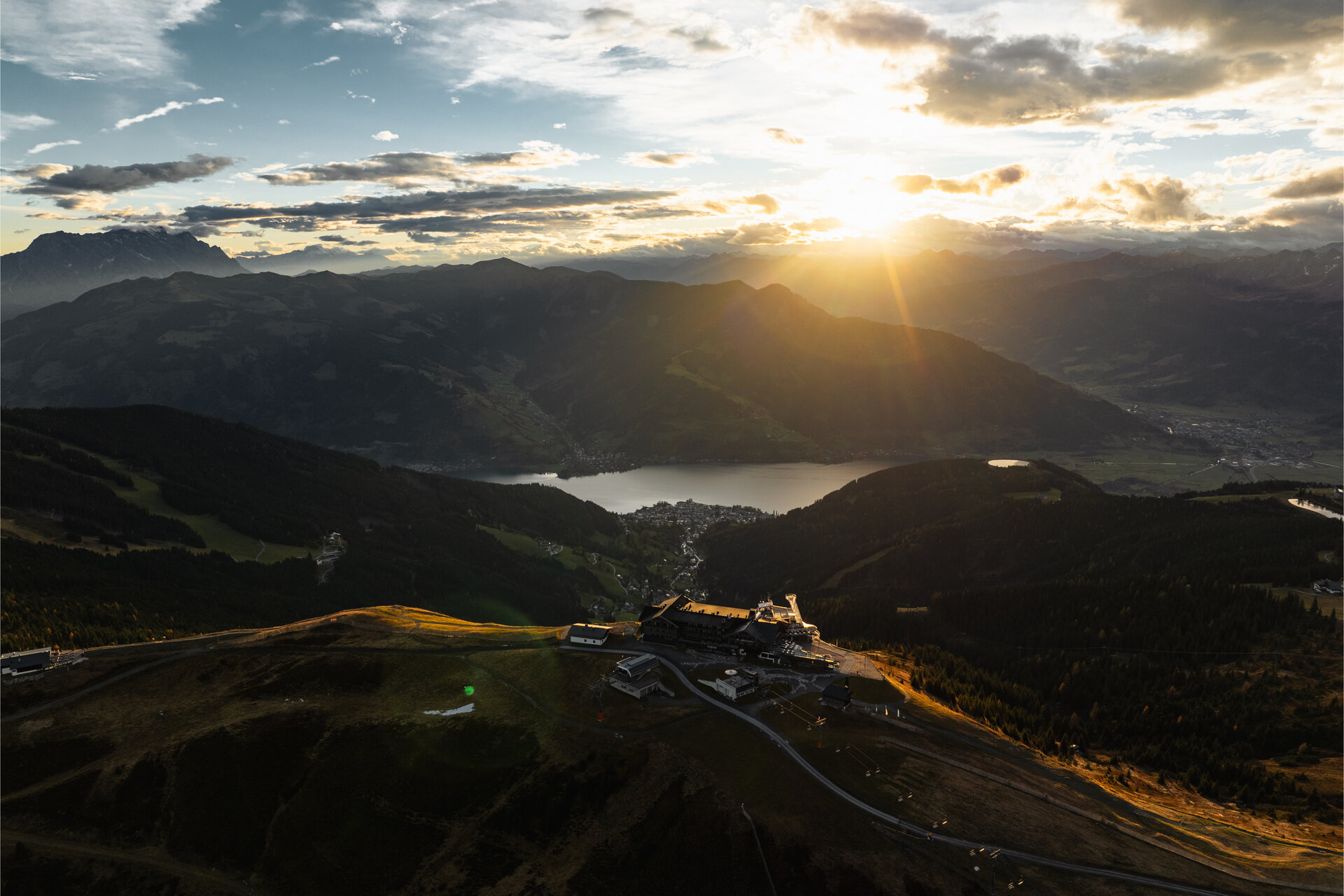 Sunrise in autumn with Schmittenhöhe and Lake Zell