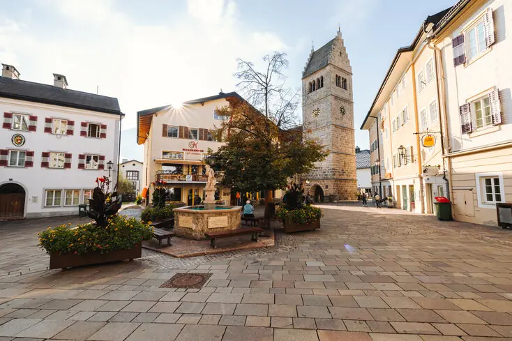 The town square of Zell am See in autumn