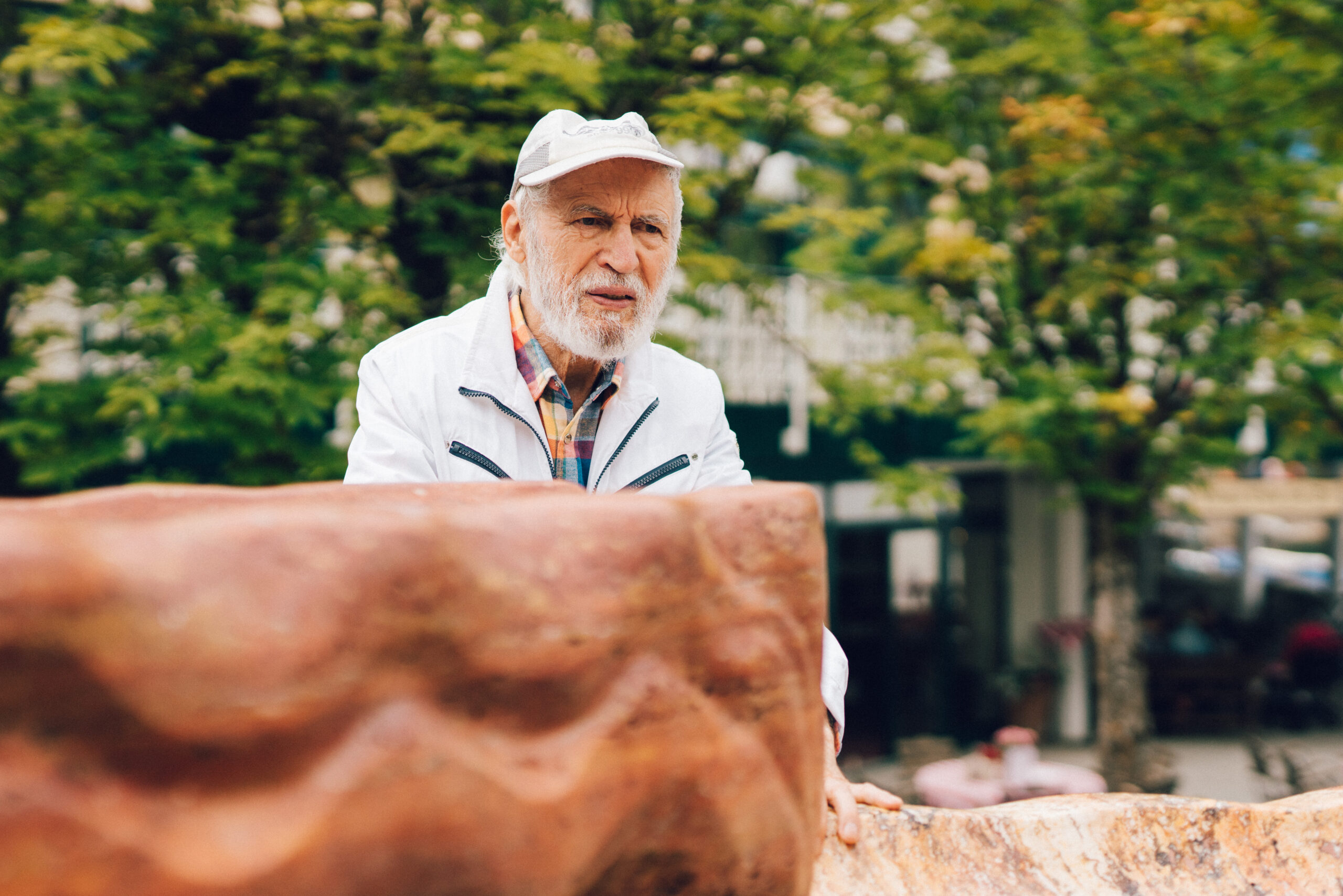 Österreich-Brunnen am Zeller See, gestaltet von Hundertwasser und Hans Muhr