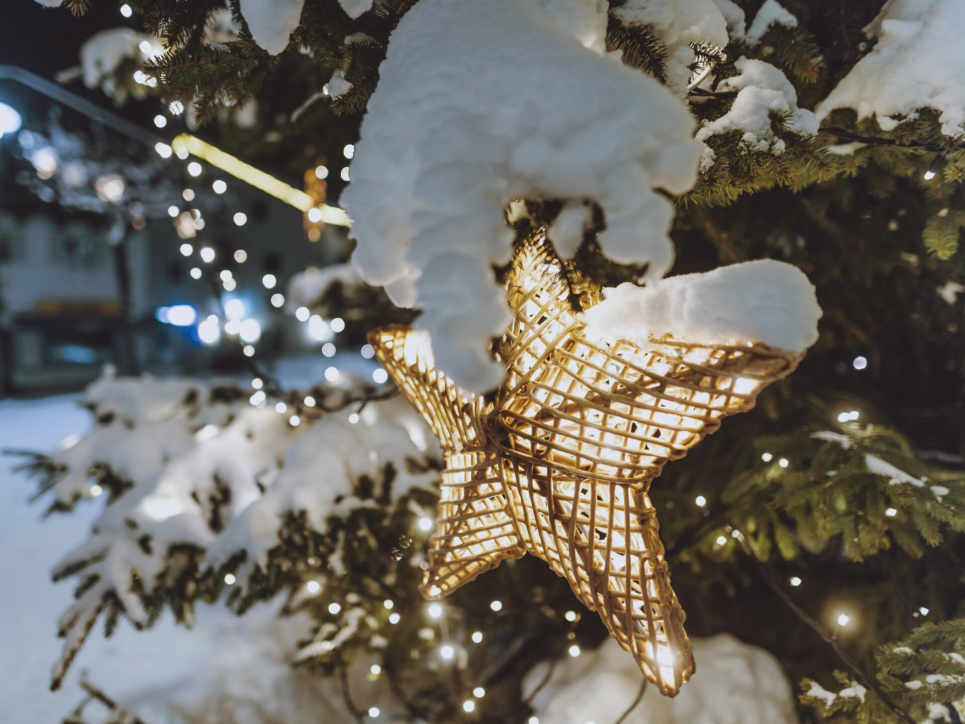 Christkindl Charity Adventmarkt in Zell am See-Kaprun